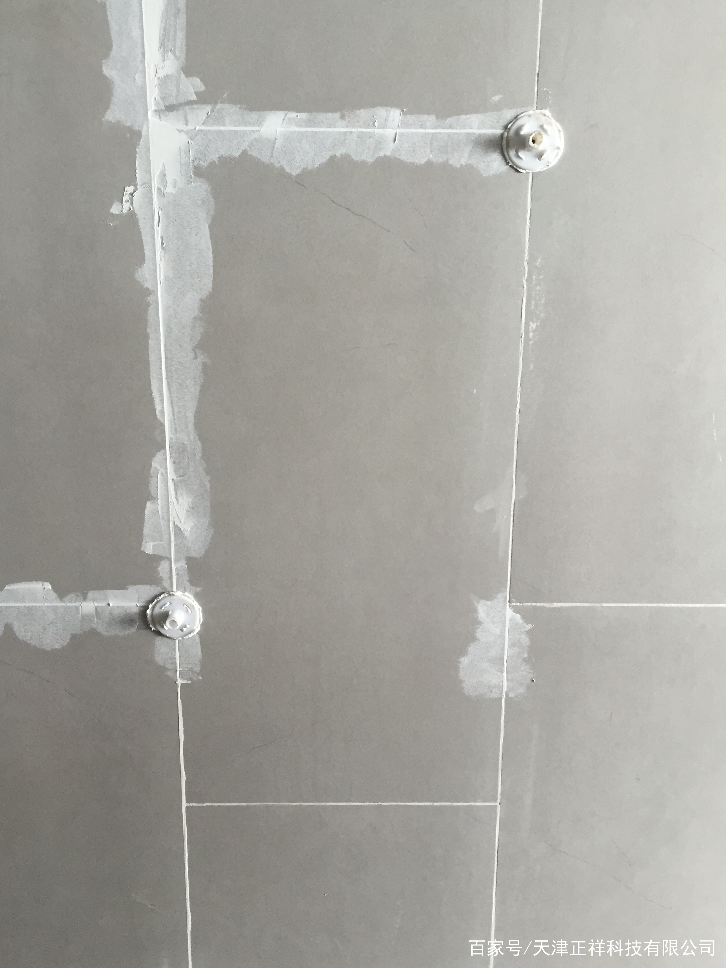 墙砖空鼓怎么灌浆(瓷砖空鼓灌胶水有用吗)