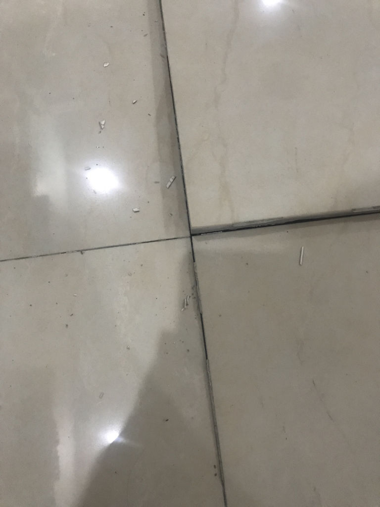 家里的墙砖翘起来了怎么修补呢(家里的墙砖翘起来了怎么修补呢视频) 家里的墙砖翘起来了怎么修补呢(家里的墙砖翘起来了怎么修补呢视频)