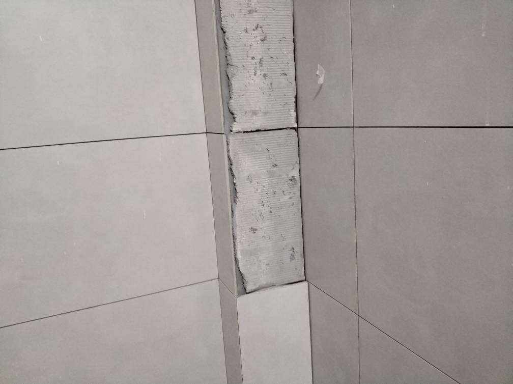 墙壁瓷砖空鼓最佳补救方法视频教程(墙壁瓷砖空鼓最佳补救方法视频教程全集)